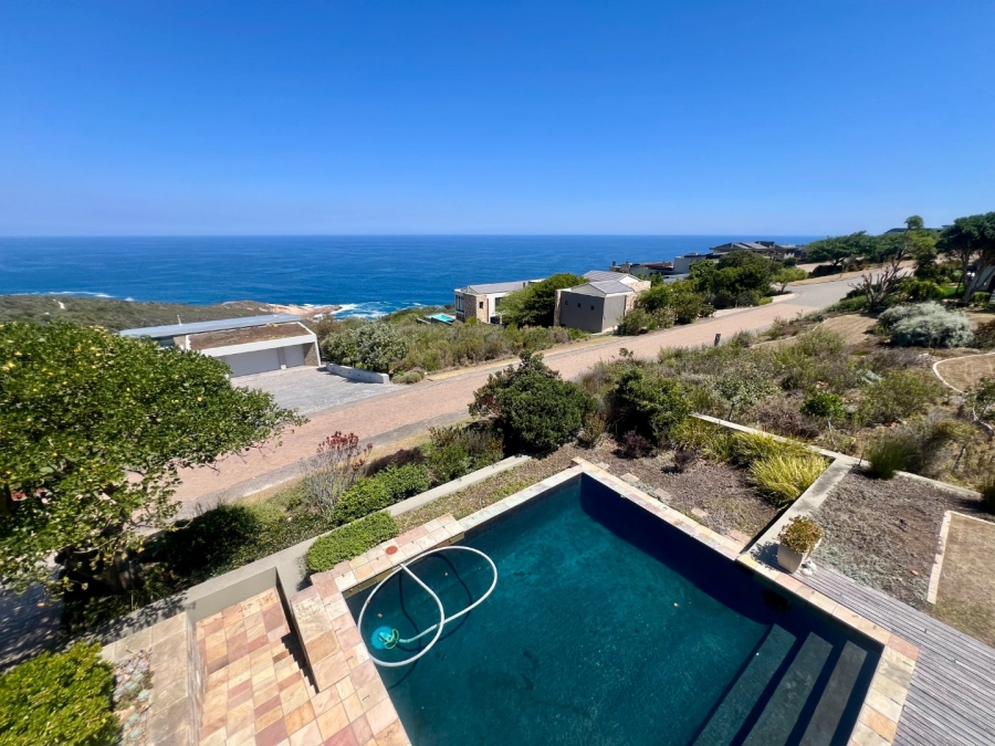 5 Bedroom Property for Sale in Oubaai Western Cape